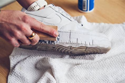 how to avoid creases on new sneakers